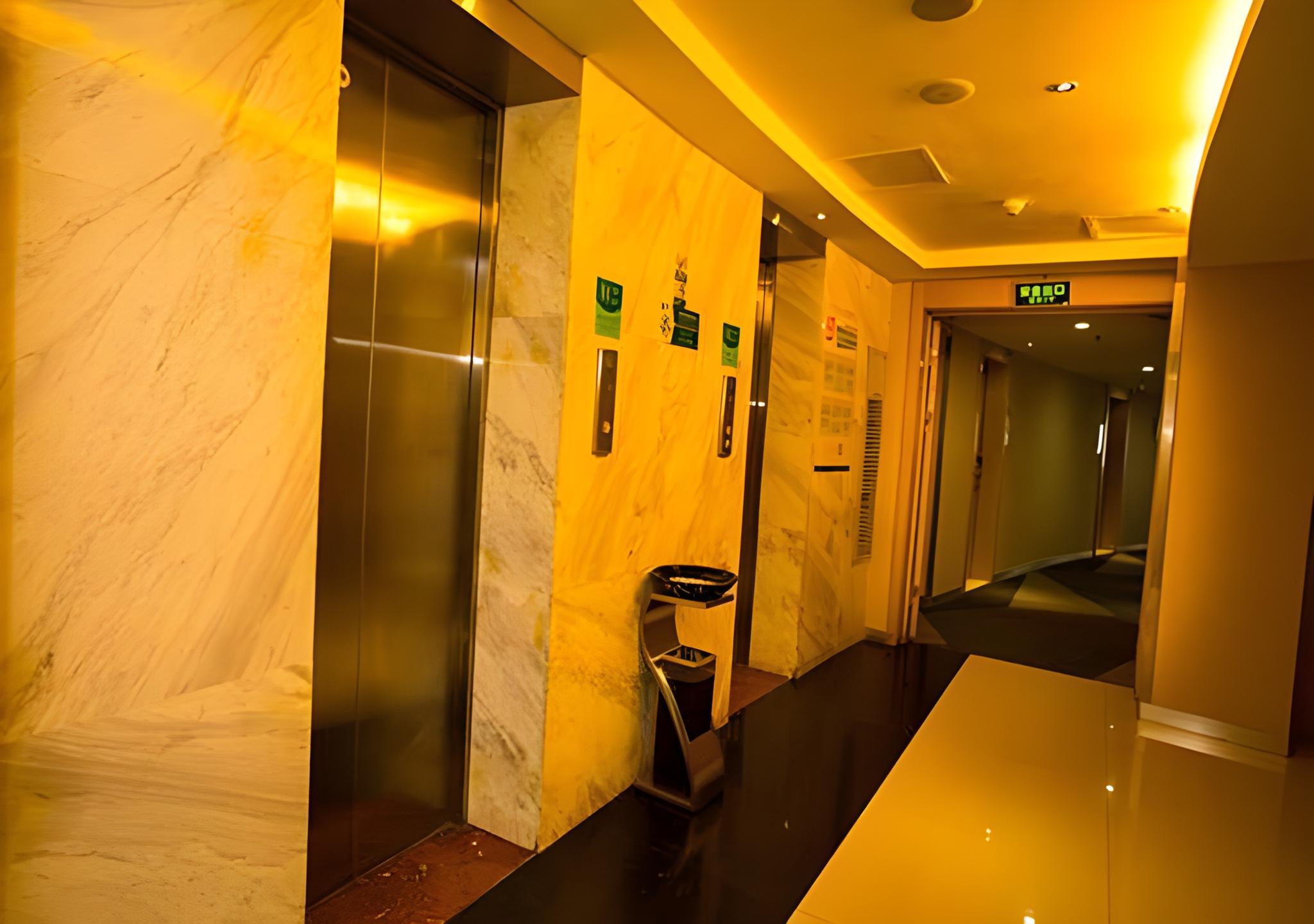 City Comfort Inn Wuhan Jiangxia 31/47