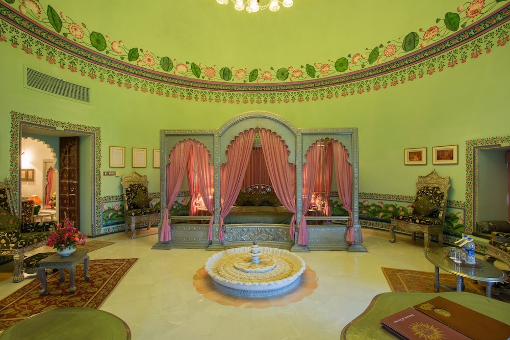 Shiv Niwas Palace 56/71
