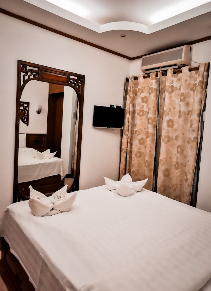 Max Hotel 17/63