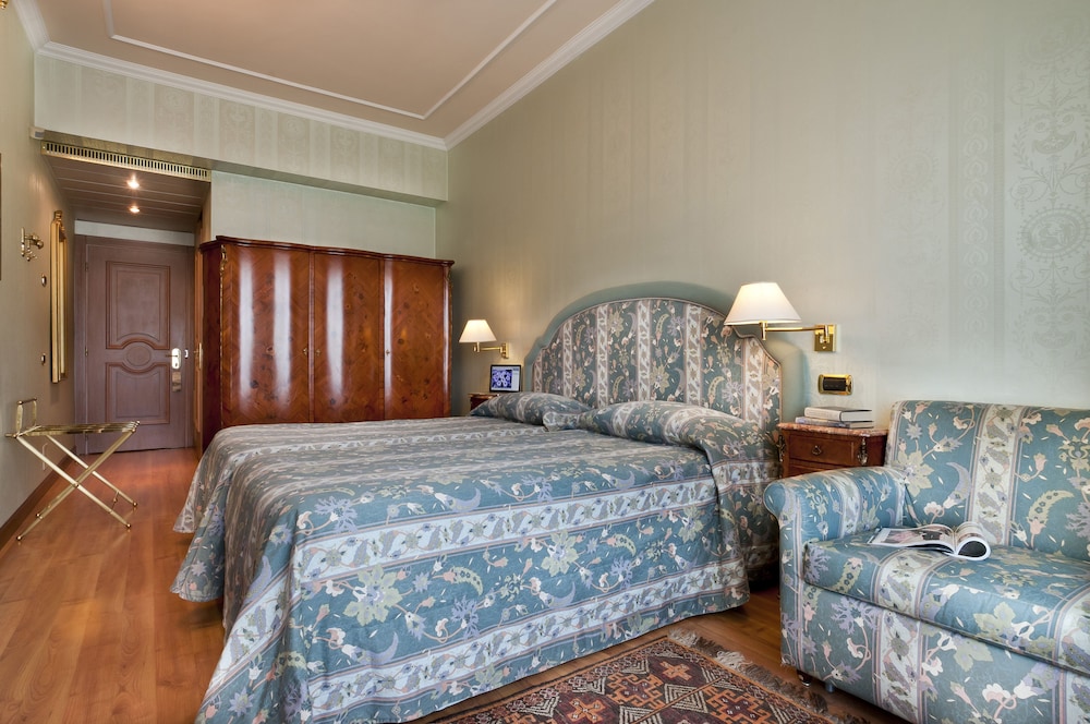 Grand Hotel Bristol 4/33