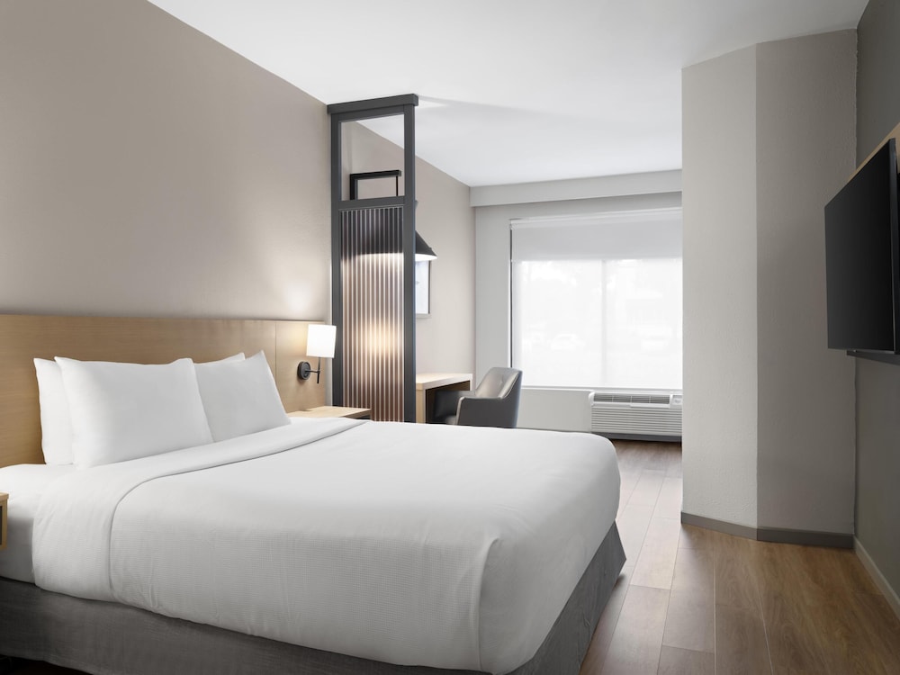 Hyatt Place Charlotte/Arrowood 14/50