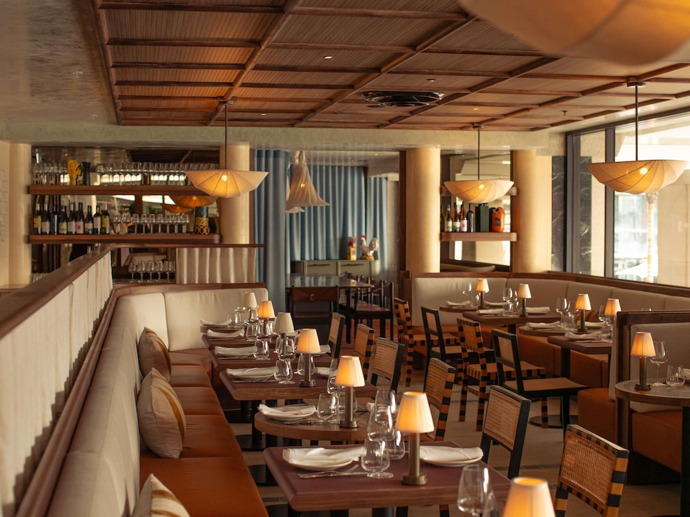 Pullman Quay Grand Sydney Harbour 58/72
