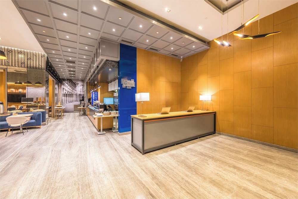 Holiday Inn Express Gurgaon Sector 50 5/49