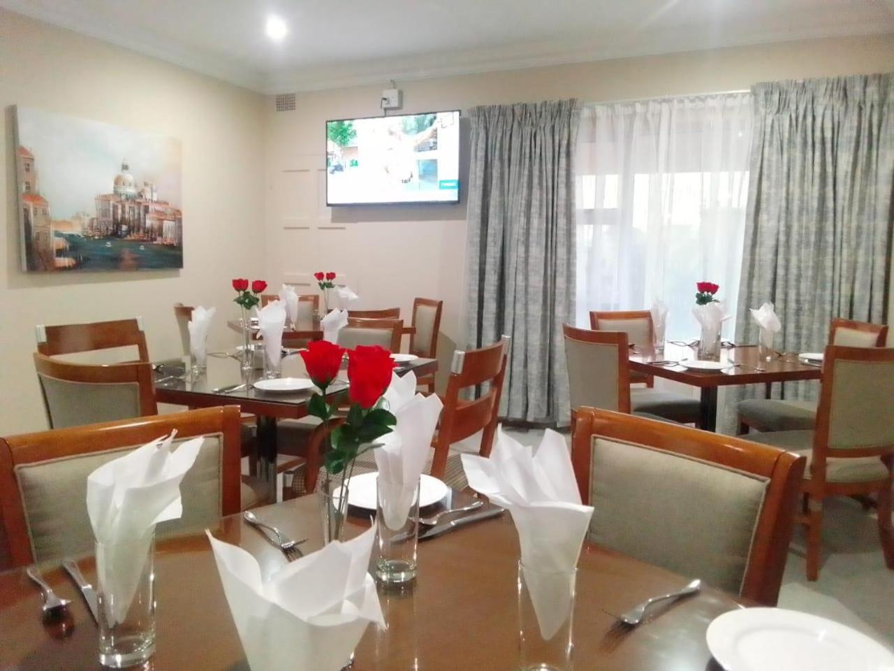 Benoni N12 Hotel 34/45