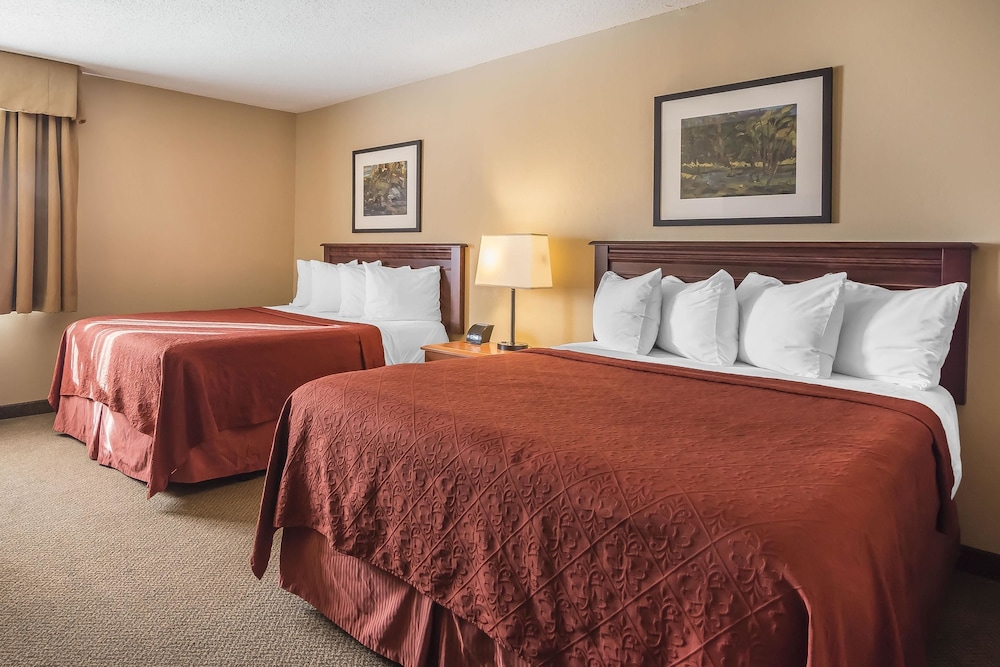 Quality Hotel & Conference Centre Fort McMurray 7/41