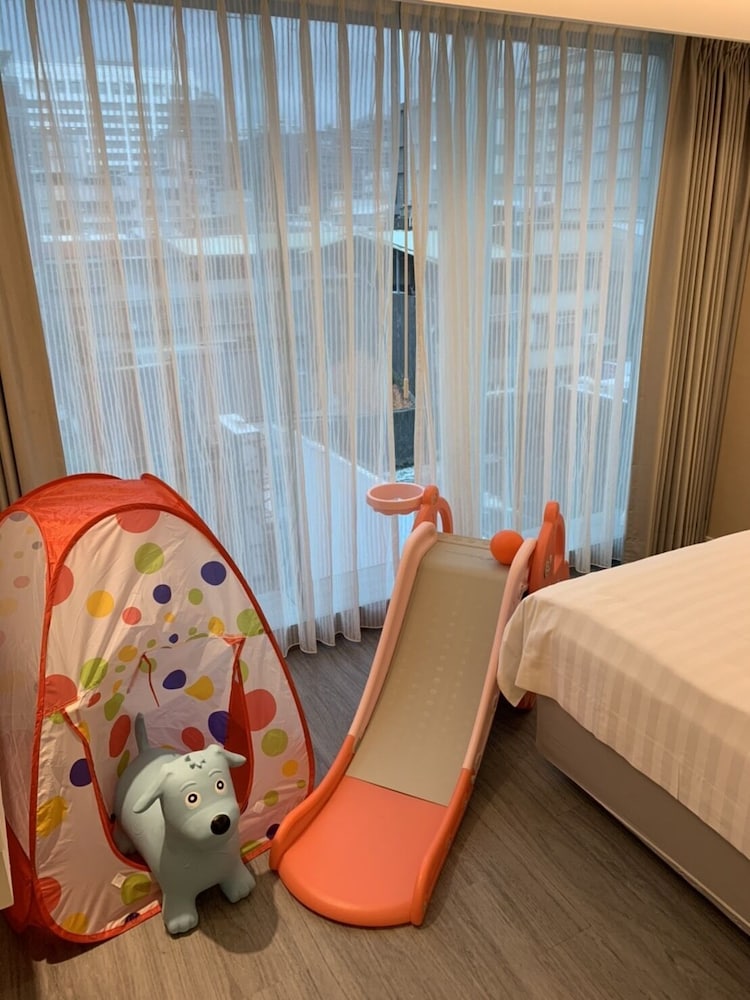 Golden Garden Hotel 39/51