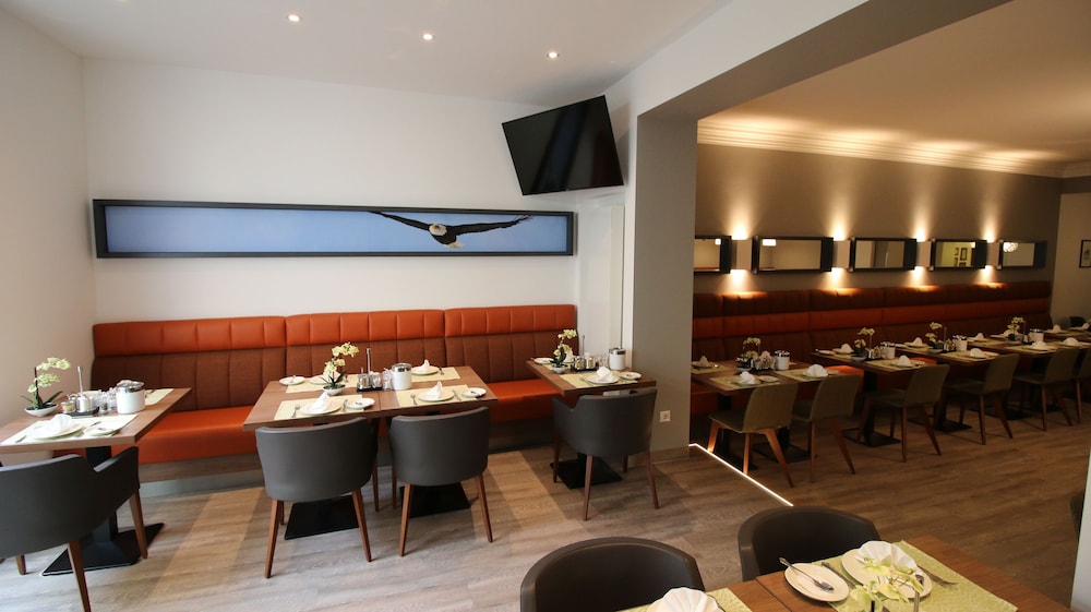 Hotel zum Adler 25/33