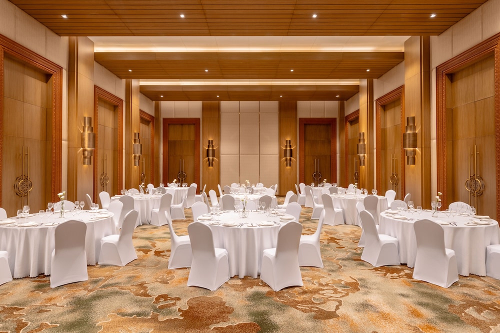 Dusit Thani Himalayan Resort 49/61