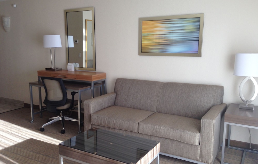 Holiday Inn Express And Suites Fraser Winter Park Area Formerly the Pinnacle Lodge 48/73