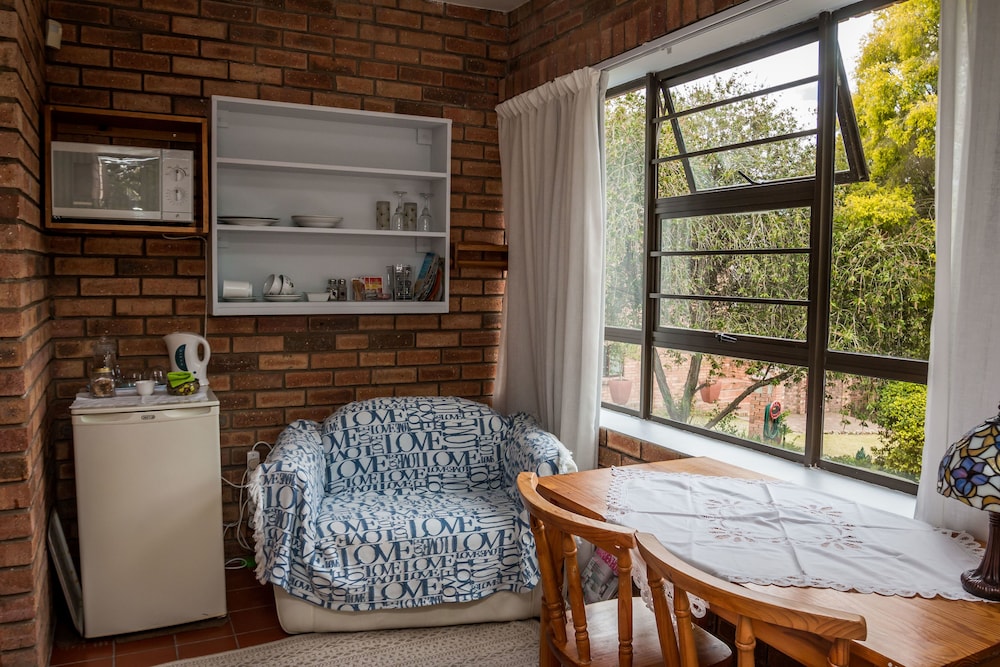 Jenny's Guest House 20/30