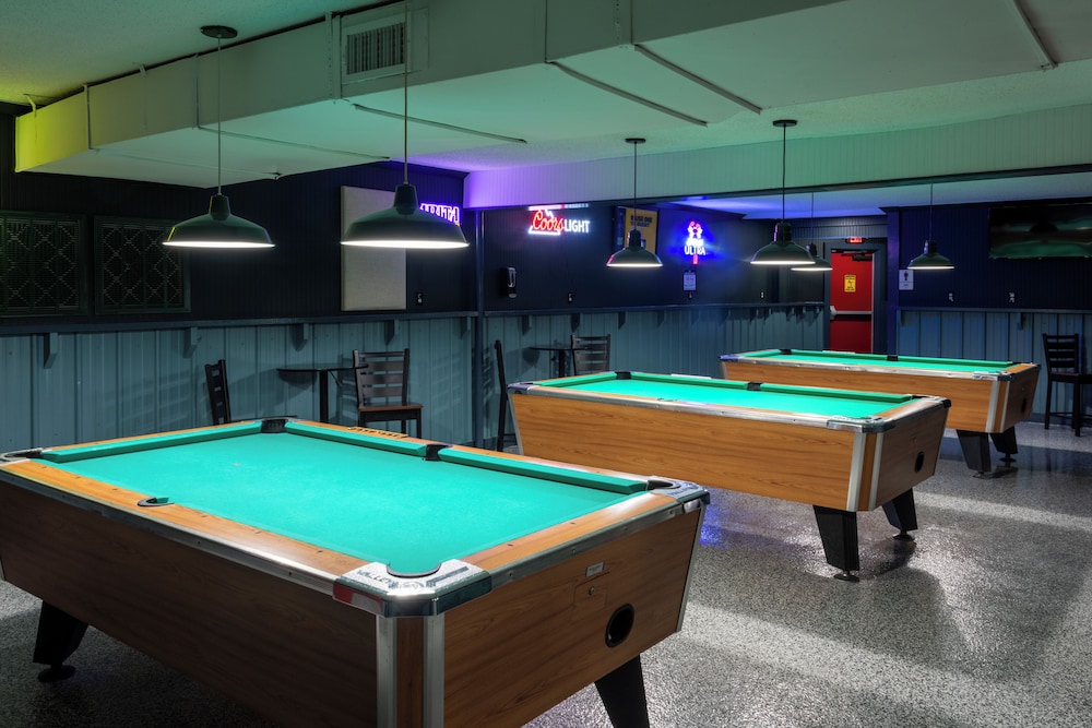Budget Inn & Suites 34/56