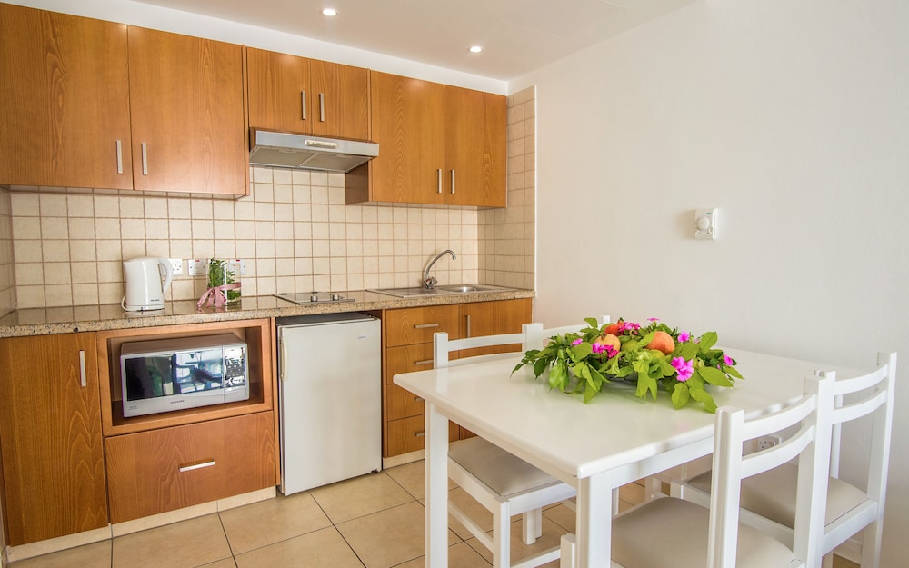 ALVA HOTEL APARTMENTS 46/54