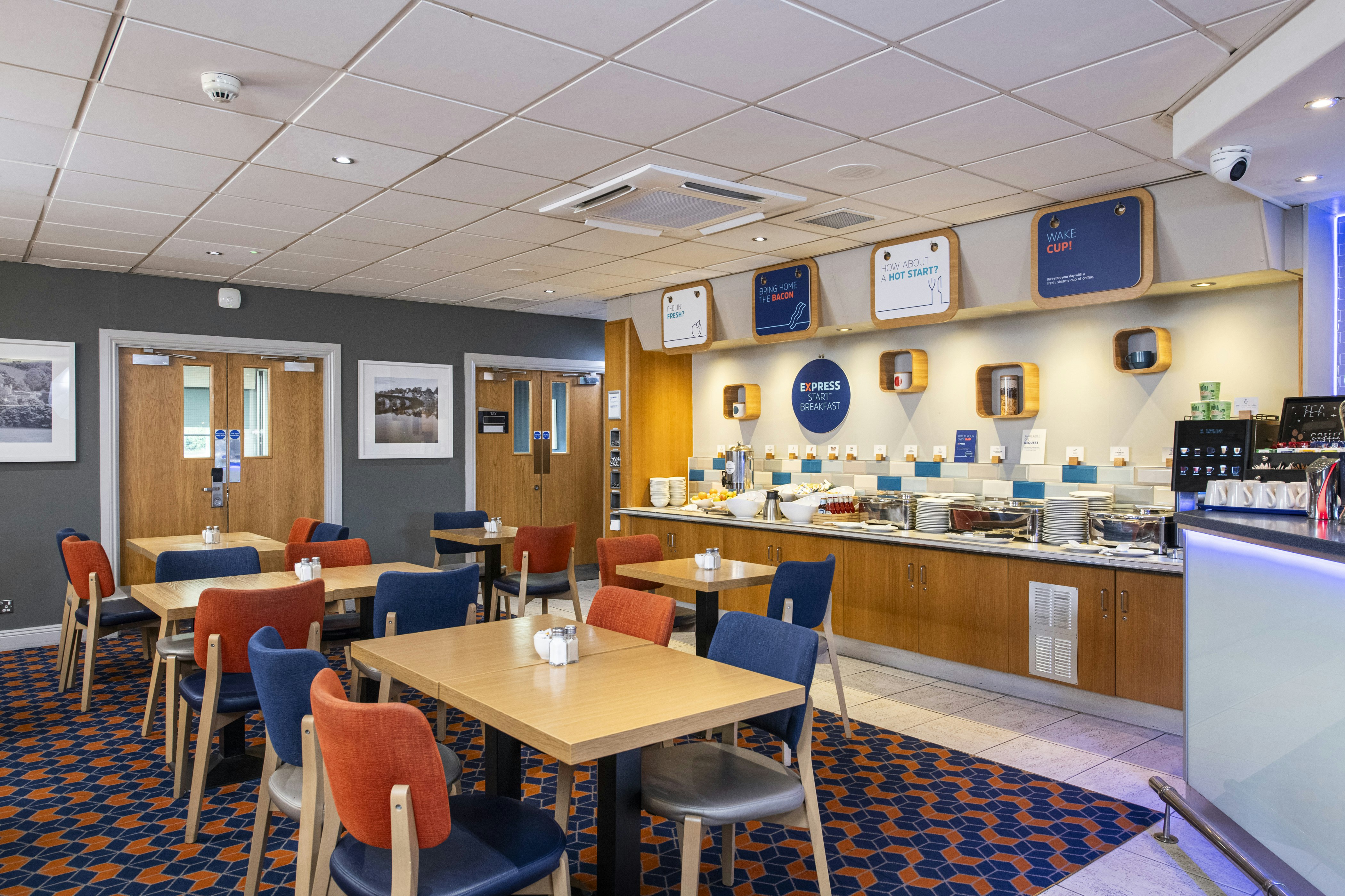 Holiday Inn Express Perth 44/72