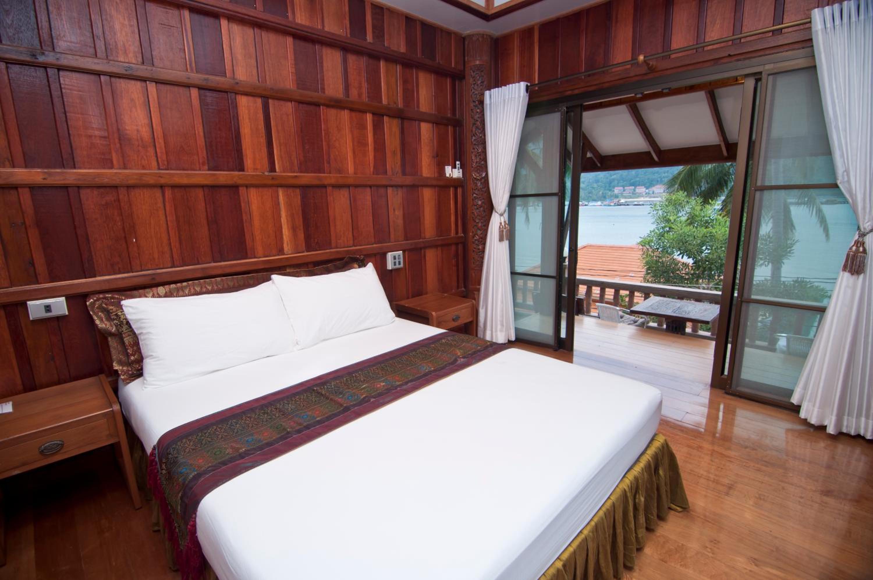 Thai, Villa, Queen Bed, Sea View