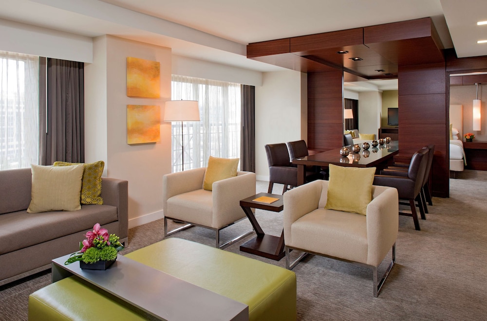 Grand Hyatt Washington 40/75