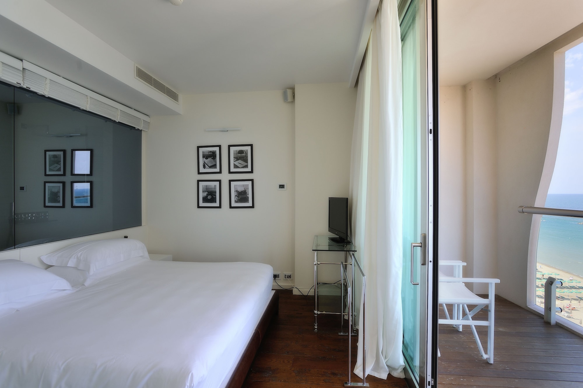 جناح سوبيريور بسرير كوين بإطلالة على البحر مع أريكة، Excelsior Hotel, Spa & Lido 2/10