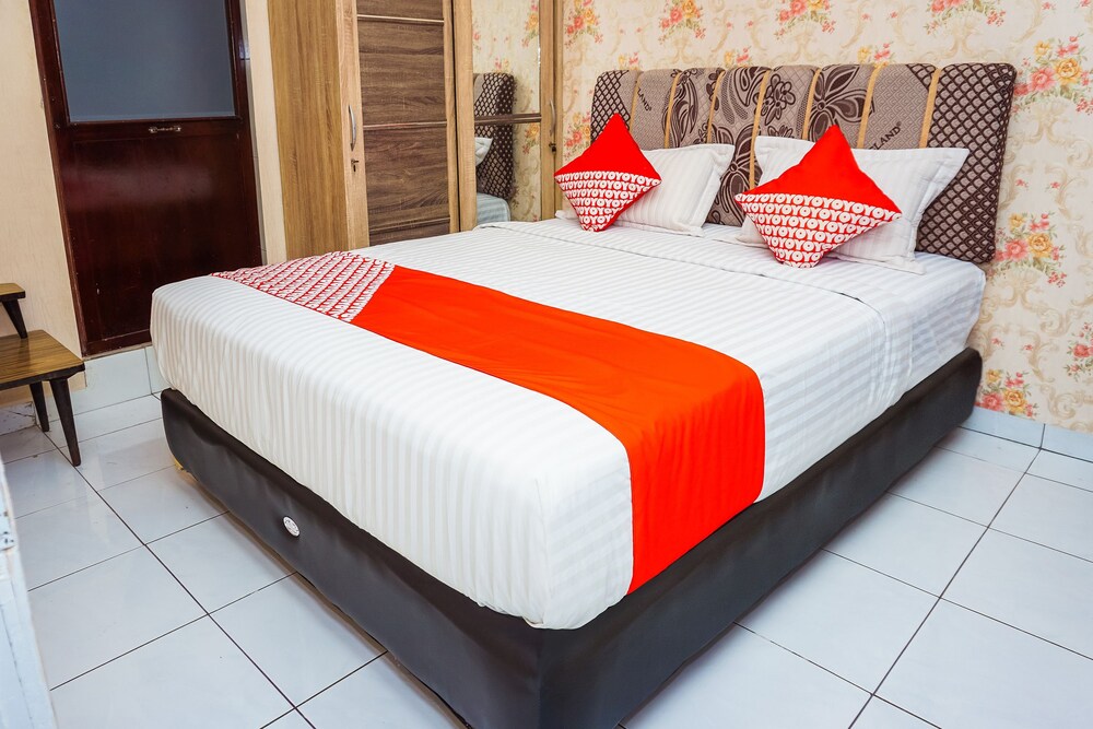 DELUXE, DOUBLE BED