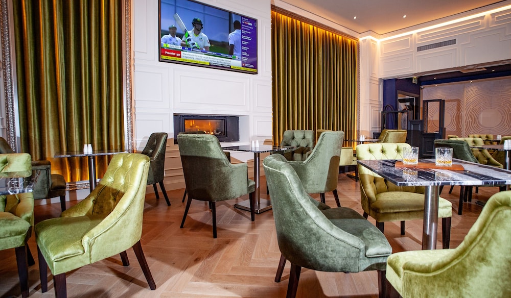 The Connacht Hotel 46/49