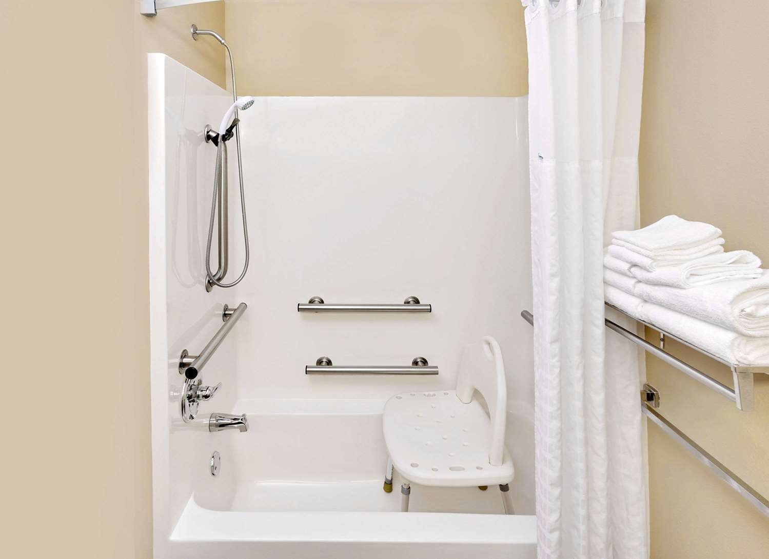 Microtel Inn And Suites By Wyndham Daphne Mobile 22/23