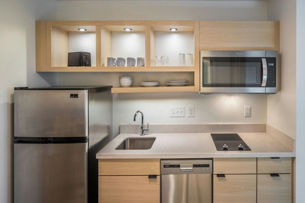 Towneplace Suites by Marriott Canfield 11/22