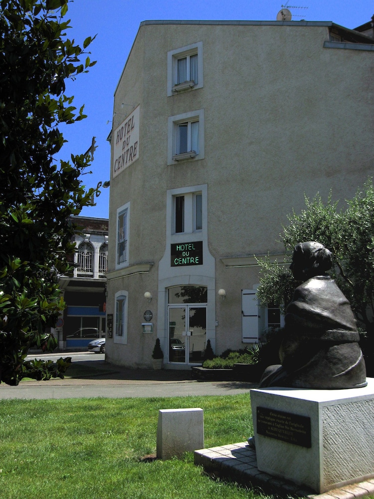 Hôtel Du Centre 36/39