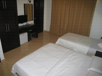 Rainbow Hotel 15/28
