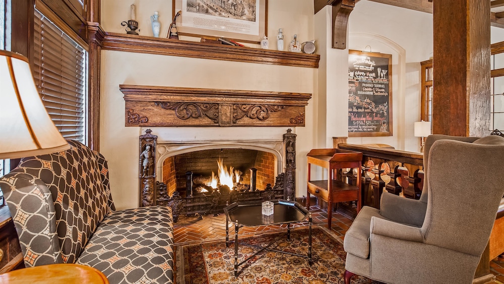 Best Western Premier Mariemont Inn 30/46