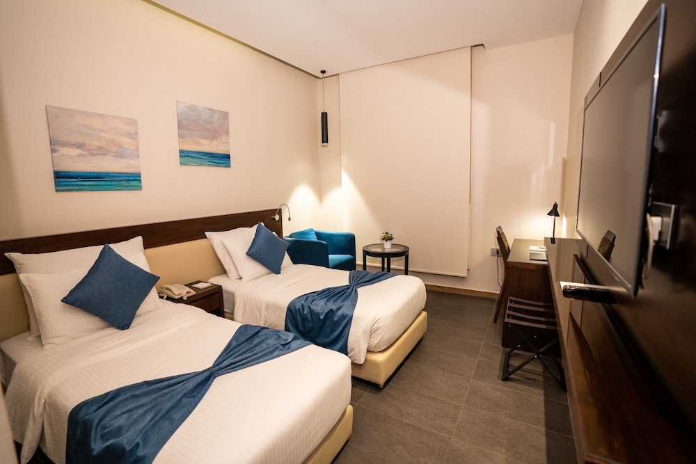 Compass Amman 15/46
