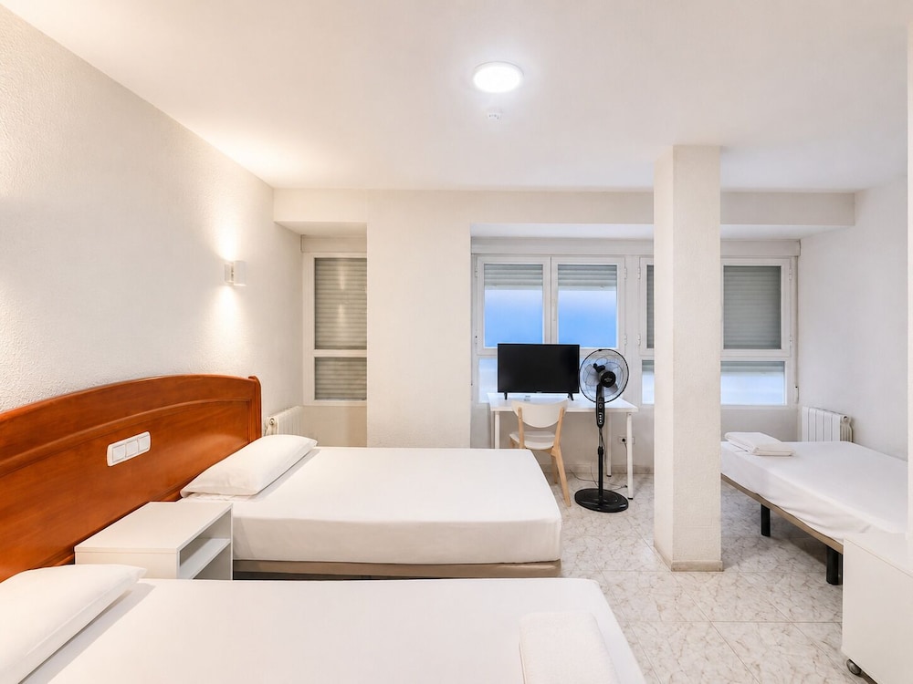 Hostal La Embajada 1/49