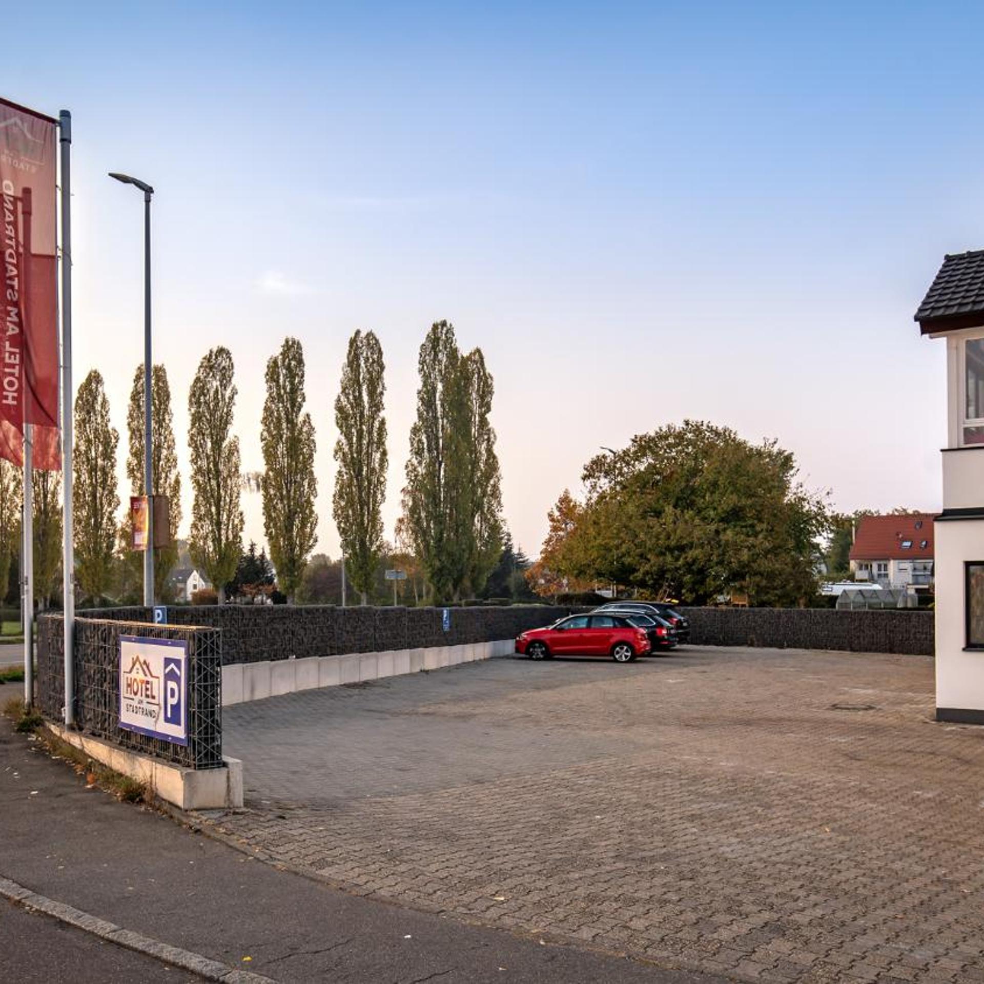 Hotel am Stadtrand 30/39