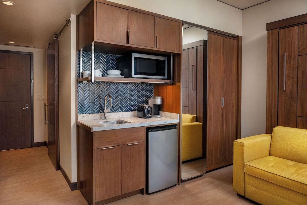 The Villas At Disneyland Hotel 10/58