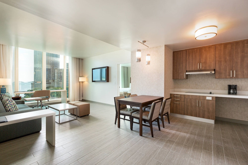 Residence Inn by Marriott Panama City 62/77