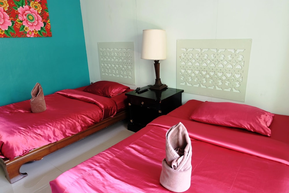 Baanrak Amphawa Homestay 44/61