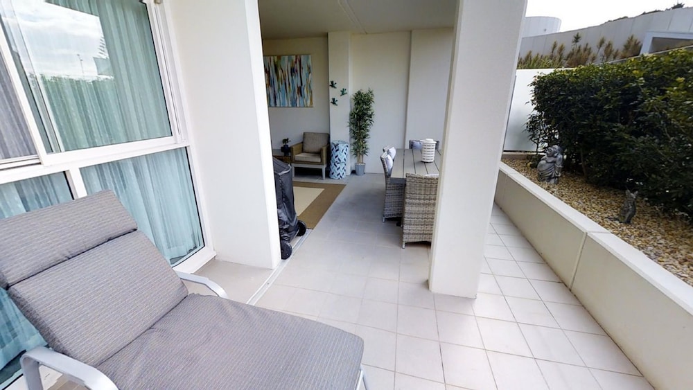 Kirra Surf Apartments 33/75