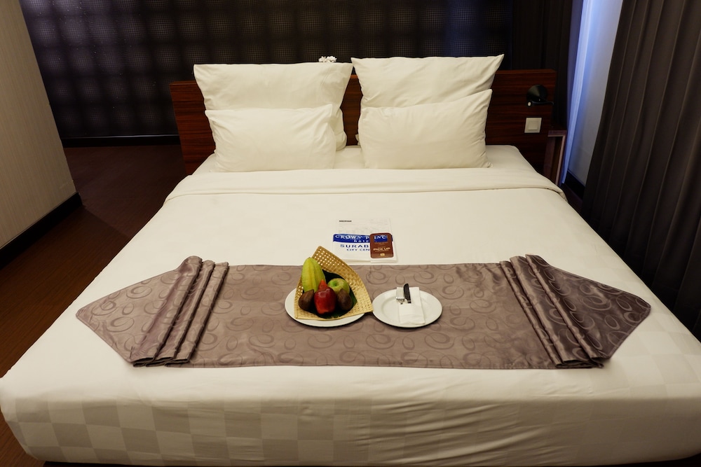 Crown Prince Hotel Surabaya 45/71