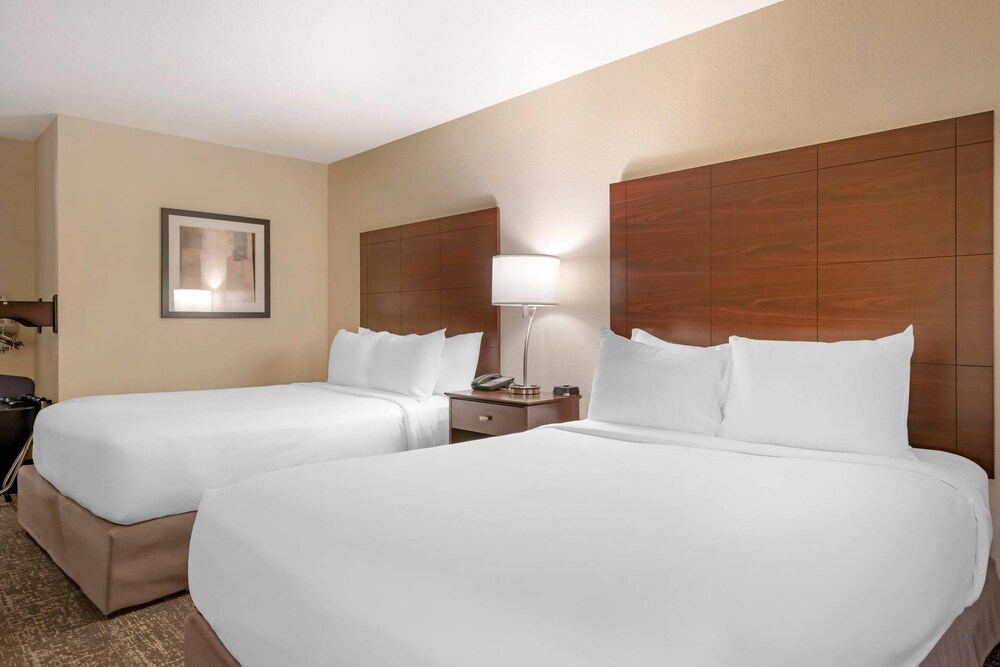 Comfort Inn & Suites Morgan - South Ogden 28/63