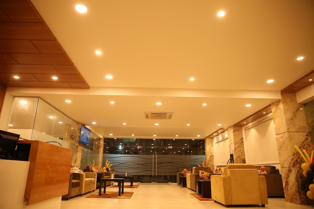 MG Iris Hotel 2/21