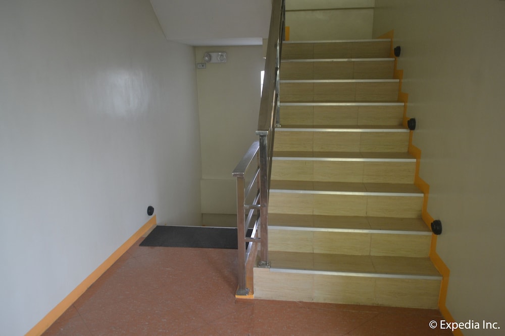 Aroha Hotel 19/39