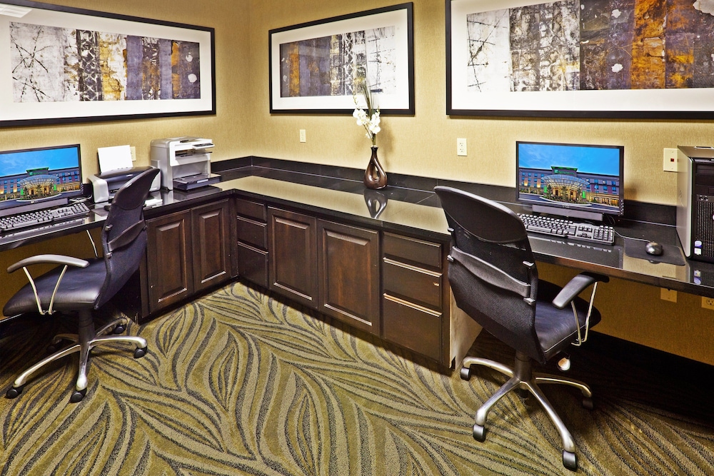 Holiday Inn Hotel & Suites Stillwater - University West 48/60