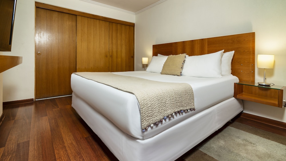 1 BEDROOM, SUPERIOR, APARTMENT