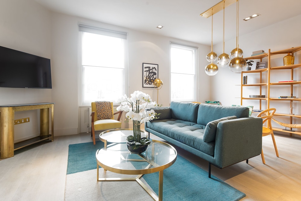 South Kensington by CAPITAL 47/65