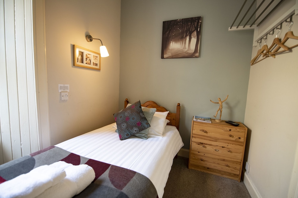 The Kirkmichael Hotel 12/41