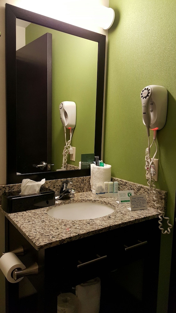 Cresthaven Inn Jamaica Jfk 50/50