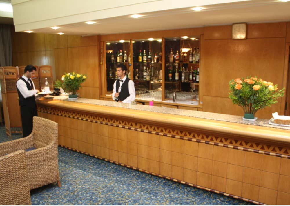 Medina Belisaire and Thalasso 10/70
