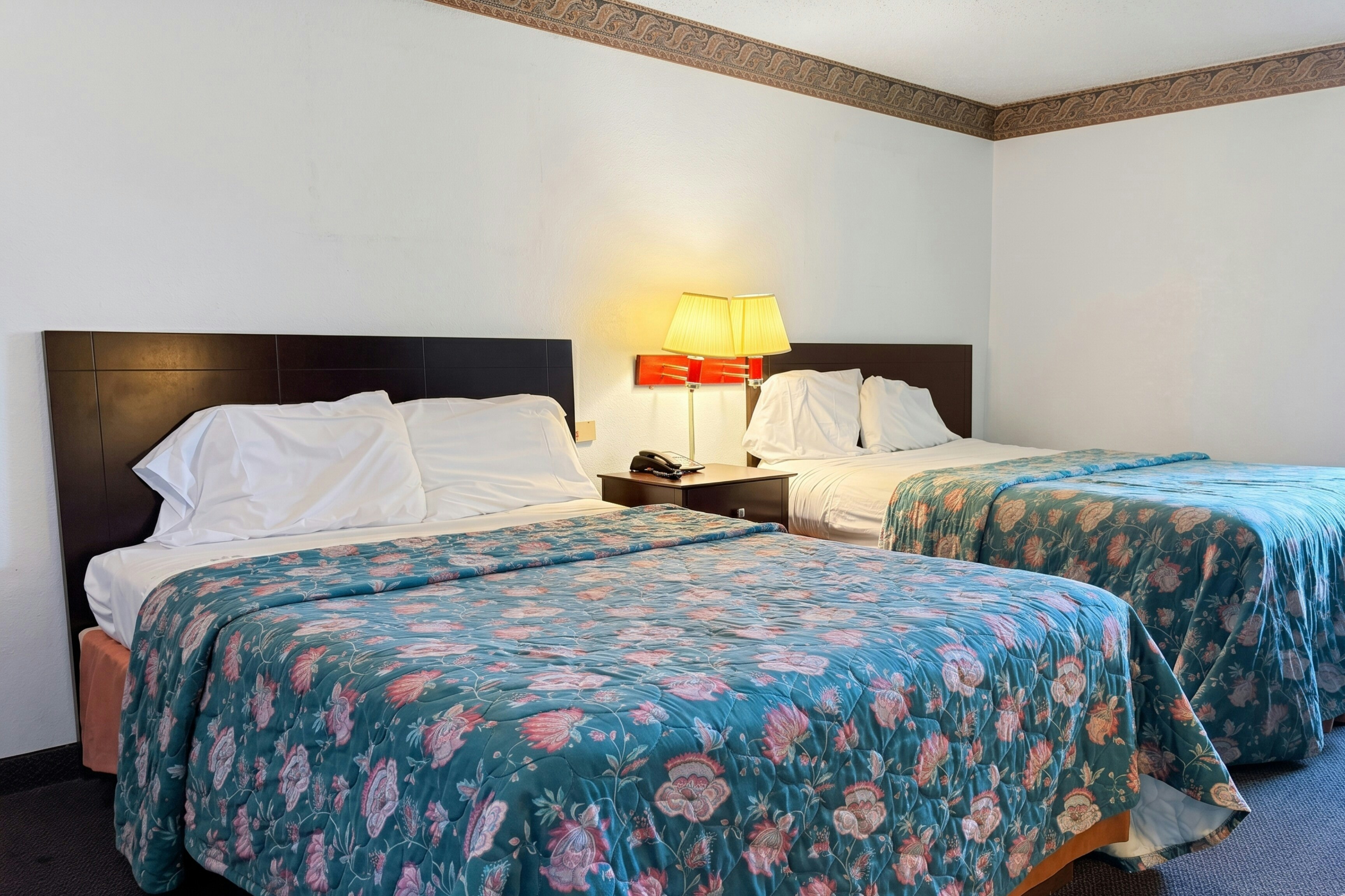 Executive Inn & Suites Lufkin US 59 10/20
