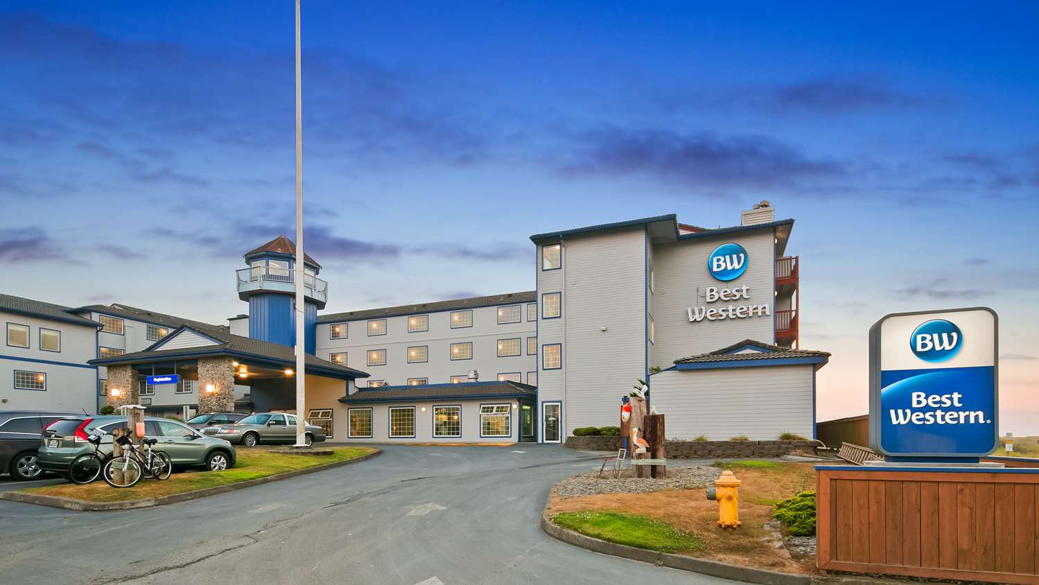 Lighthouse Suites Inn 21/22
