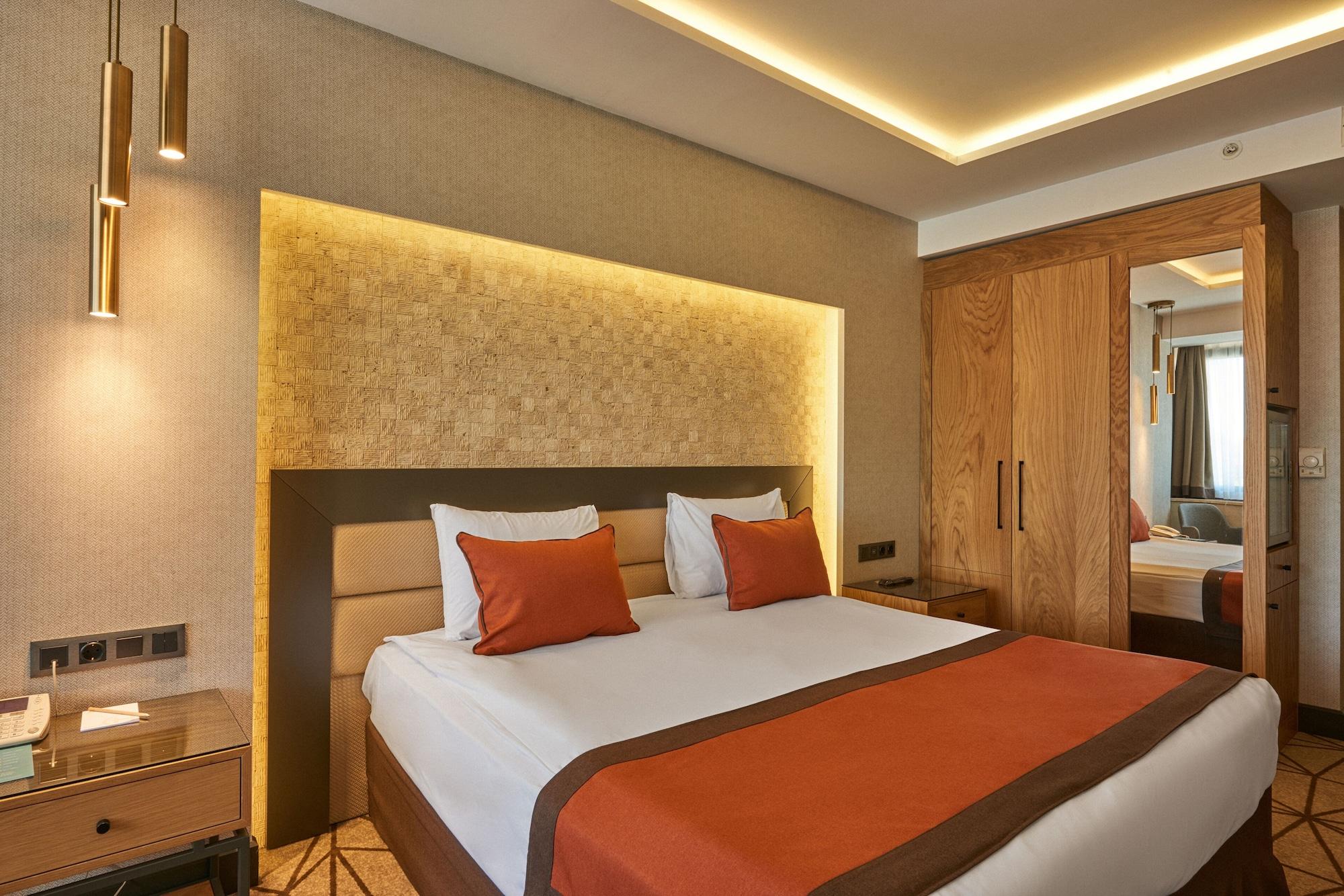 Standard, Multiple Beds