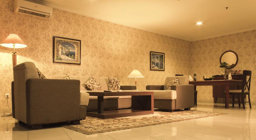 Travellers Suites Serviced Apartments 12/18