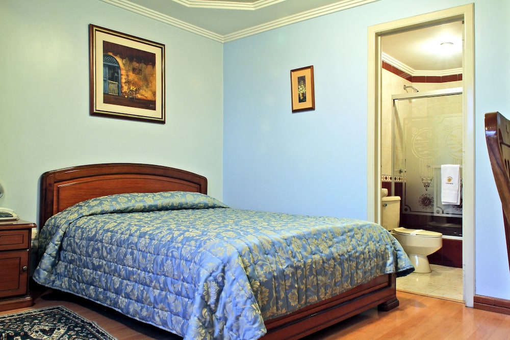 Hotel Yanuncay 10/38