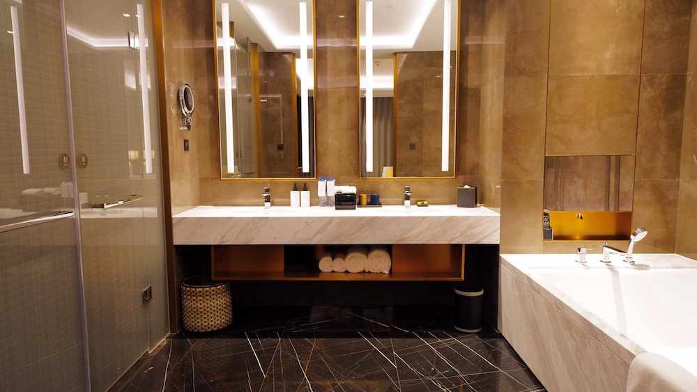 Intercontinental Ningbo 17/79